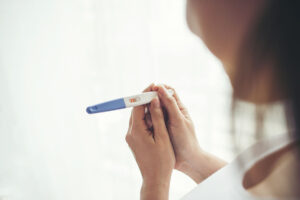 Leia mais sobre o artigo Exames e cuidados essenciais para ter antes de engravidar 